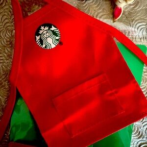 ❣️Starbucks🎄Mini Red Apron with gift card in original package